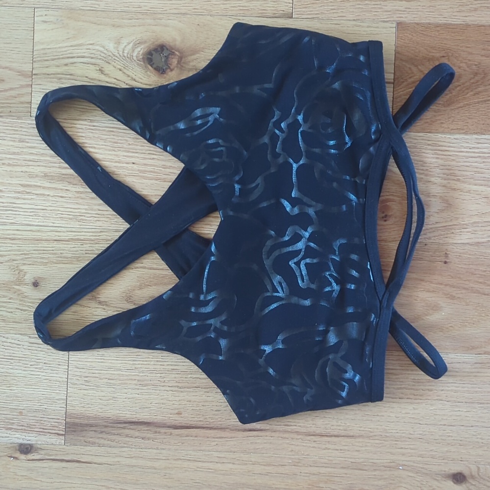 Fabletics. Sports Bra. Size Medium.